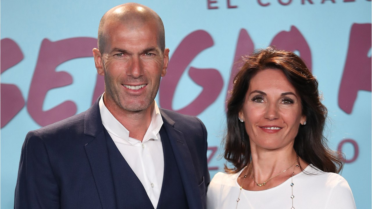 GALA VIDEO - Zinédine Zidane : ses fils Enzo et Elyaz réunis autour de ses petites-filles, ce beau cliché de famille