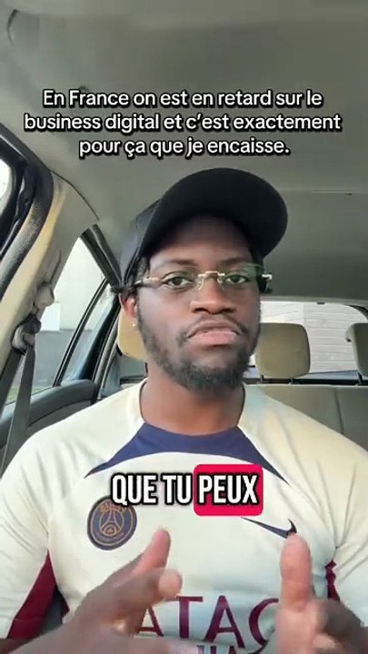 Le marché est vide, mais pas pour longtemps