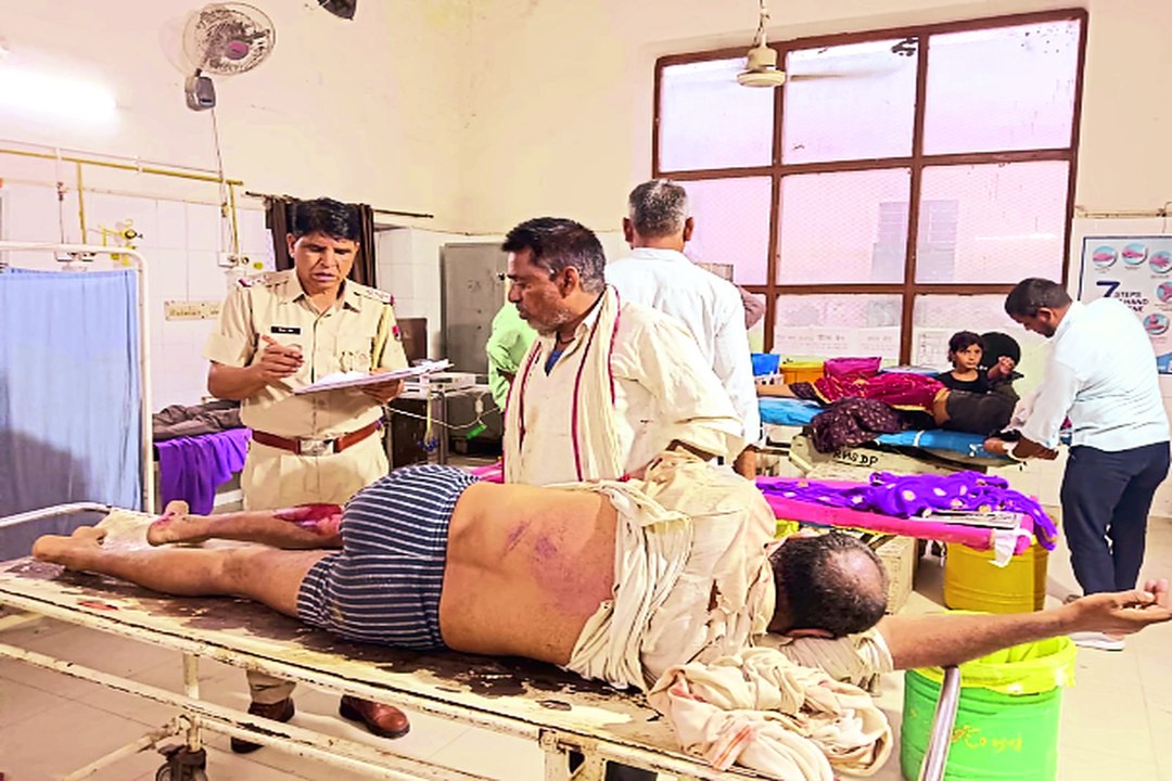 पारिवारिक विवाद खूनी संघर्ष आठ जने गंभीर घायल.....