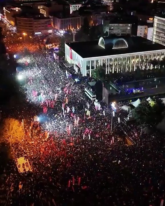 19 Mart darbesi neden ve nasıl yapıldı? 'Korku' belgeselini İmamoğlu tanıttı