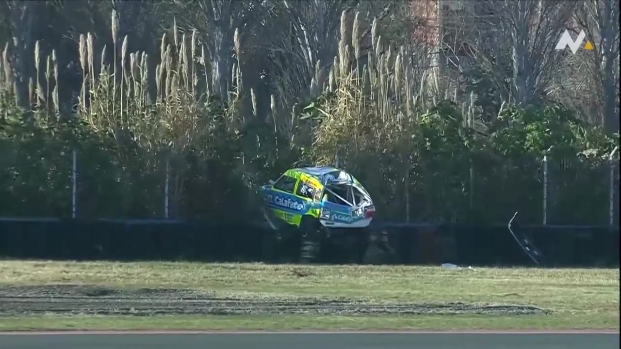 Turismo Pista 2025 Buenos Aires Final C1 Titulares Start Bull Flips Martinez Big Crash