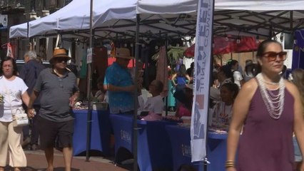 Familias y turistas disfrutan de las actividades del Casco Peatonal