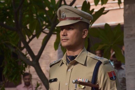 फोन स्मार्ट, उपभोक्ता भोले, ठग शातिर, आए दिन हो रही साइबर ठगी