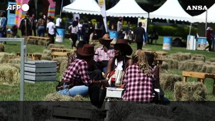 Kenya, a Nairobi si celebra il "cowboy and cowgirl day"