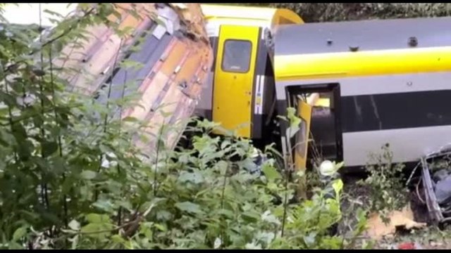 Treno deragliato in Germania: 3 morti, 41 feriti