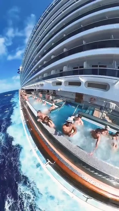 Big Cruise Ship