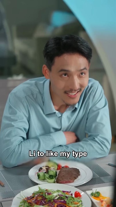 To Win Investment,Poor Girl Use Car Window As Mirror To Look Sexy! Unware CEO Inside Saw All_Hooked!