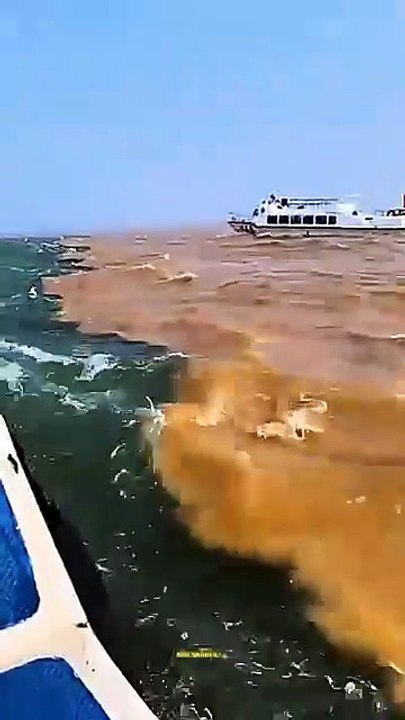 This_sea_is_mentioned_in_the_Quran._#shorts_#facts(360p)