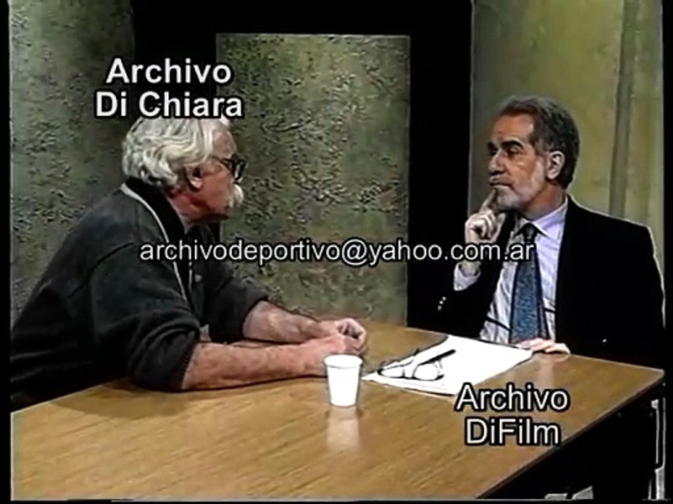 Entrevista a David Viñas sobre los sectores mas criticables de la televisión argentina 1995 DiFilm