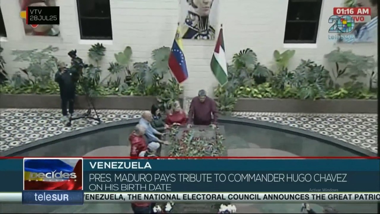 Venezuela, pres. Maduro pays tribute to commander Hugo Chavez on his birth date