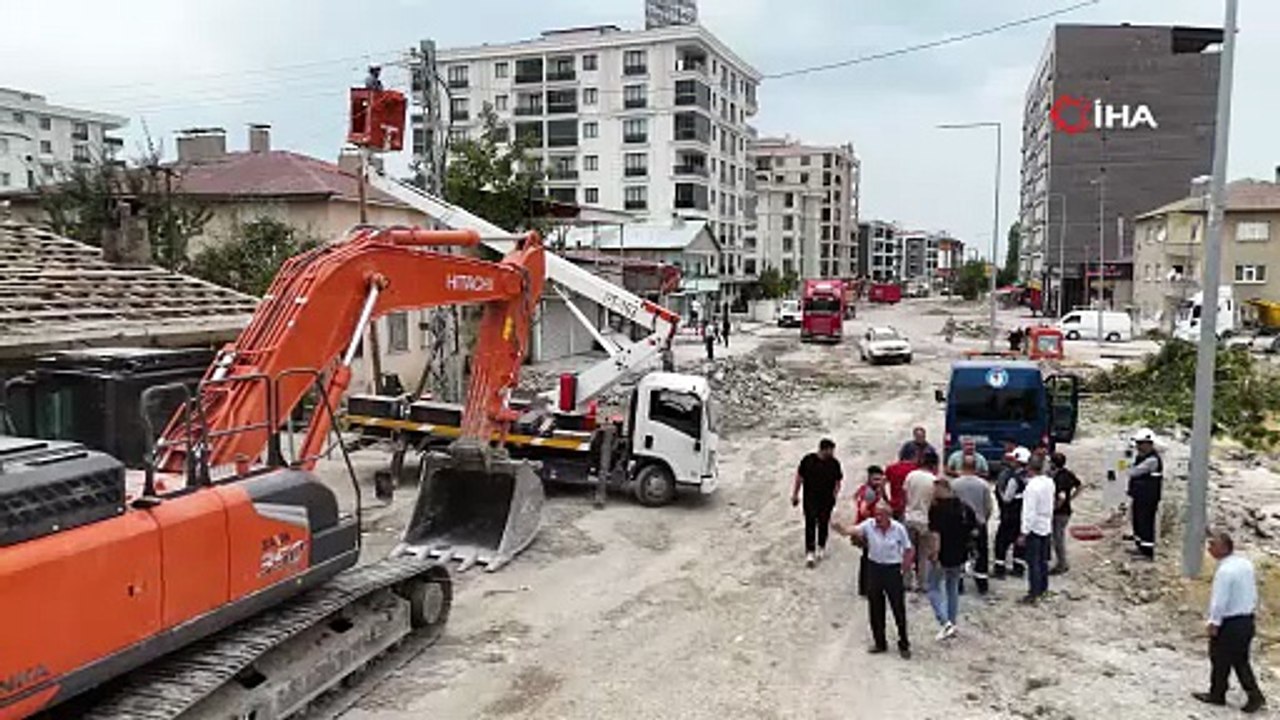 Terzioğlu Caddesi’ndeki çalışmalarda imar planı uygulanıyor