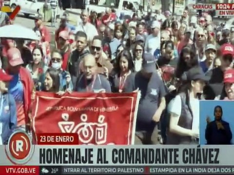 Caracas I Ciudadanos se movilizan al Cuartel de la Montaña para celebrar el natalicio de Chávez