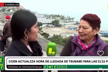Insólita reacción en Perú: una abuela llevó a su nieto a ver el tsunami "por primera vez"