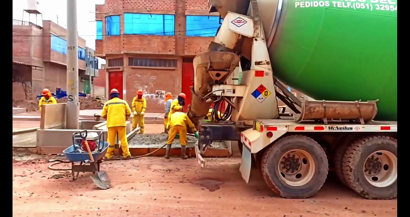 🏗️🚧👷Pavimentación Av. Perú - San Román - Juliaca 👷🚧🏗️ [18 Ene 2025]