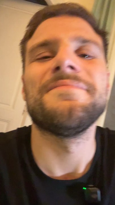 L’été, saison des vacances… et des abandons ? 😢Chaque année, des milliers d’animaux sont abandonnés sur le bord des routes, dans des refuges déjà saturés, ou pire… livrés à eux-mêmes. Cette vidéo met en lumière la réalité crue de l’abandon animalier