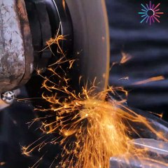 Turn a brush into a small cutter blade! 💯