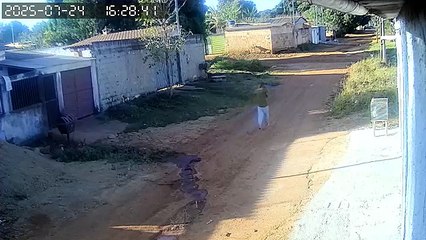 Mulher dada como desaparecida é vista caminhando em rua de Luziânia