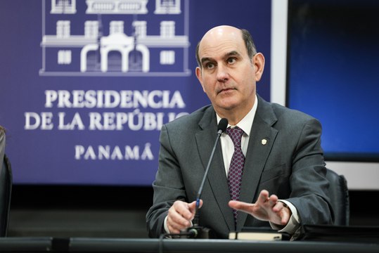 Ministro de Economía y Finanzas presenta proyecto de presupuesto general del Estado para 2026