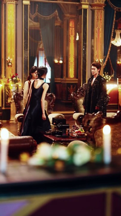 Six years ago, he personally erased her memories and sent her away from this cage. Six years later, to stay alive, he had no choice but to drag her back to his side and make her his living "medicine."