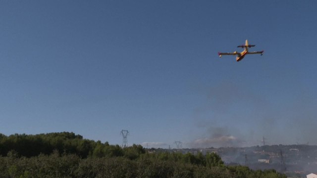 Un feu en cours près de Marseille, les autoroutes A7 et A51 fermées