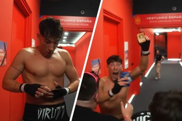 Viruzz abre un sobre de Pokémon tras La Velada y le toca esta carta valorada en 30.000 euros