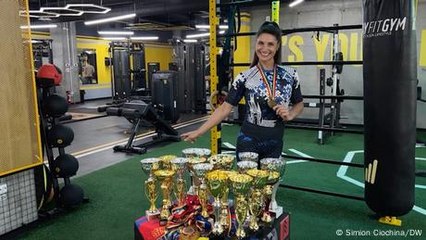 Angela Gherman: Zwischen Muskeltraining und Metzgerhandwerk – eine rumänische Lebensmeisterin