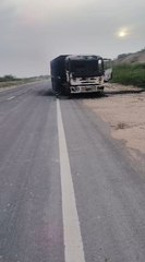 बीकानेर: सड़क पर चलते ट्रॉले में लगी आग, ड्राइवर ने कूद कर बचाई जान, मढ़ गांव के पास हाइवे पर हुआ हादसा।