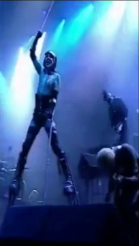 The Nobodies (Guns, God and Government) - Marilyn Manson