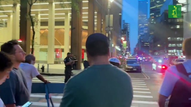 Al menos tres heridos, incluido un policía, dejó un tiroteo en Nueva York, según NYT