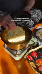 🍜🦀 when you crave ramen and Singapore chilli crab 🤤