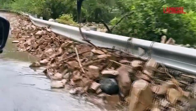Forti piogge e inondazioni a Pechino, 38 morti e 80mila evacuati