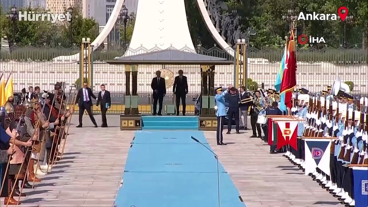 Cumhurbaşkanı Erdoğan, Kazakistan Cumhurbaşkanı Tokayev'i törenle karşıladı