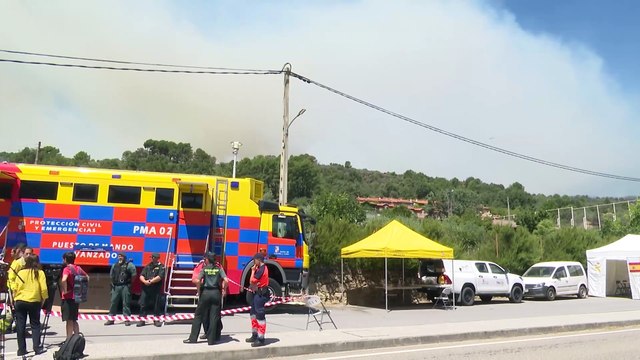 La evolución del fuego de Mombeltrán (Ávila) no es halagüeña y afecta a 500 hectáreas