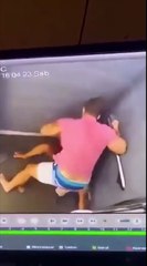 Graban agresión de exjugador de baloncesto