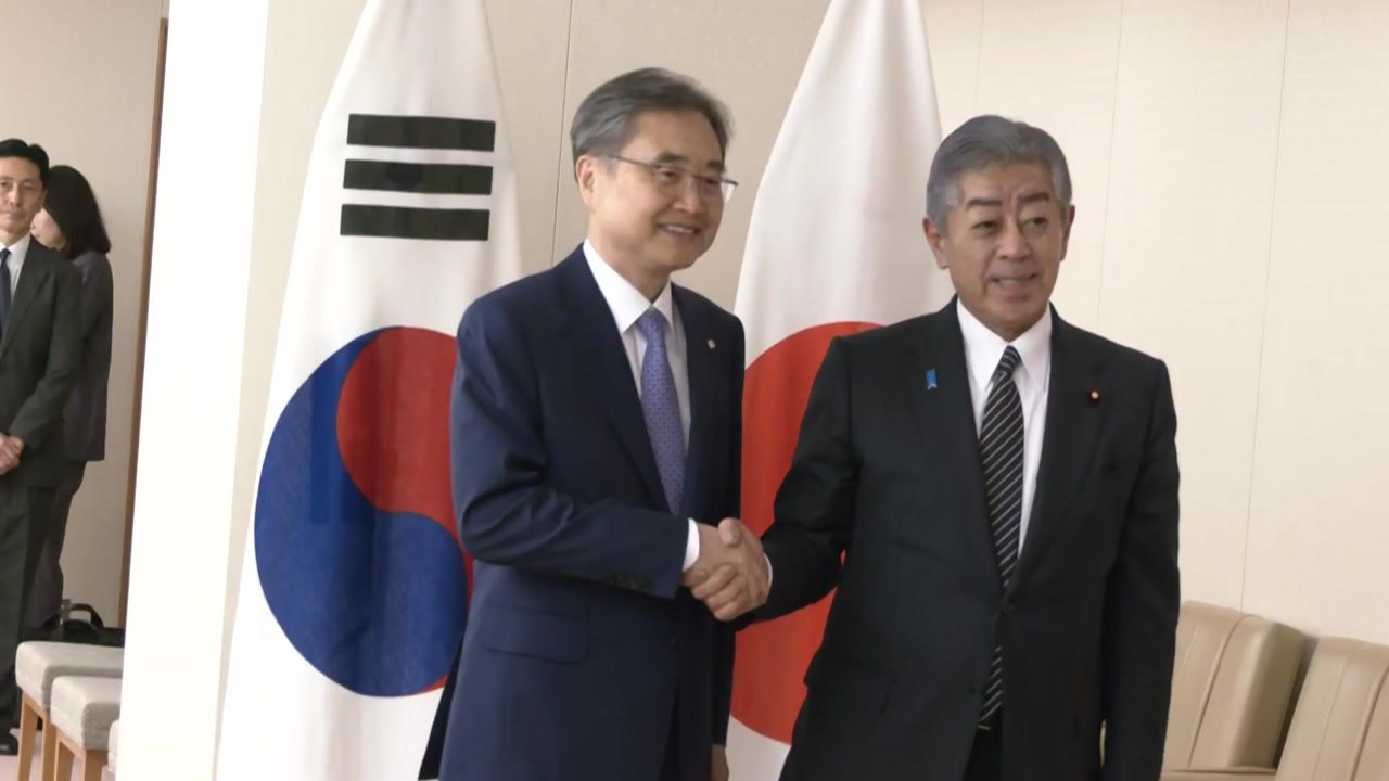 조현 외교부 장관, 일본에서 첫 한일 외교장관 회담 / YTN