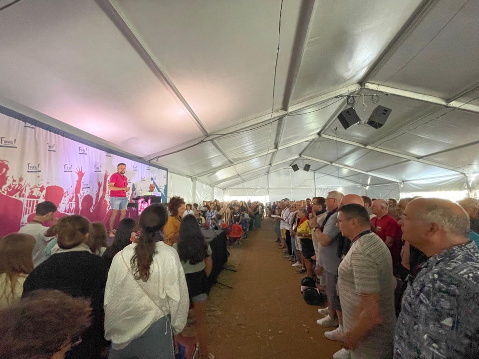 Les Fous Chantants répètent à Alès