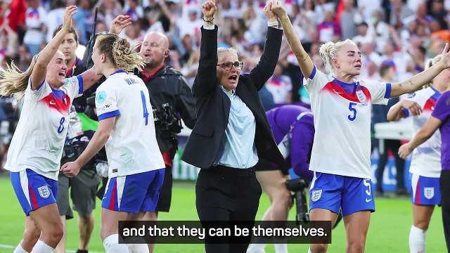 Sarina Wiegman is 'a goddess' - Former England international Hemsley