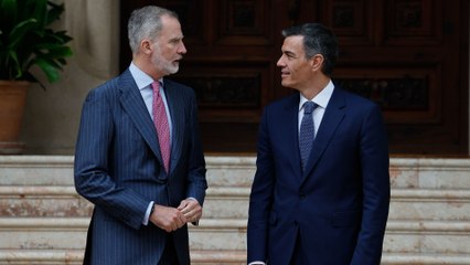 Sánchez defiende la "inocencia" del fiscal general tras su reunión con el Rey