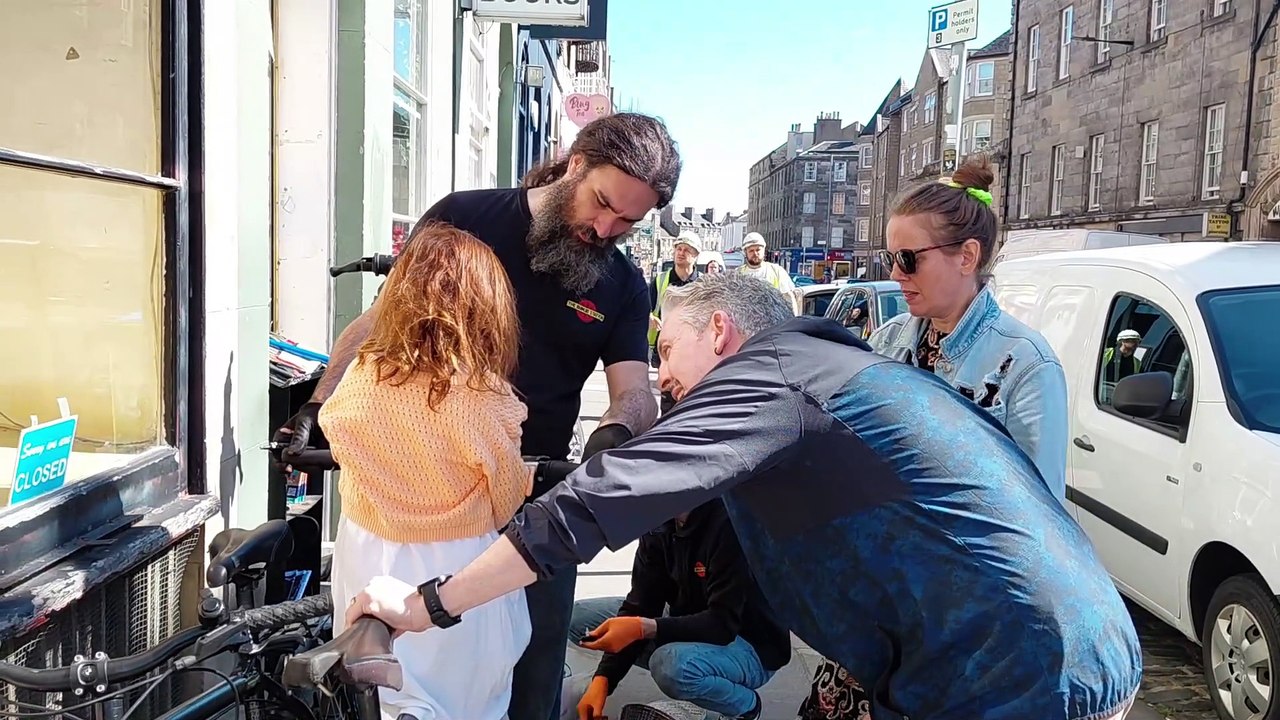 The Canadian comedian running free bike loan scheme for Fringe performers