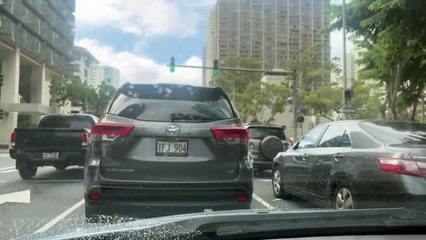 La población Hawaiana ha comenzado a evacuar las ciudades ante temores por el tsunami