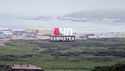 Tras el terremoto de 8,8º, tsunami en Rusia