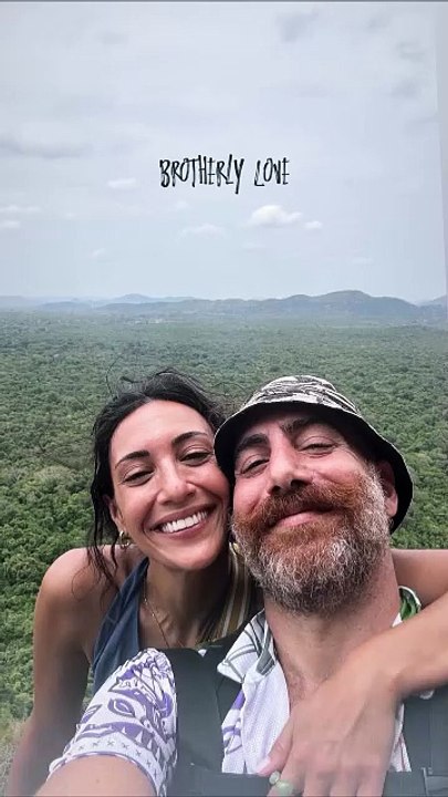 Η Ευγενία Σαμαρά με τον αδερφό της