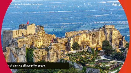 EXCLU "On ne le voit pas" : Jean Reno occupe un rôle de premier plan dans un magnifique village français, réputé et pittoresque, où il s'est marié
