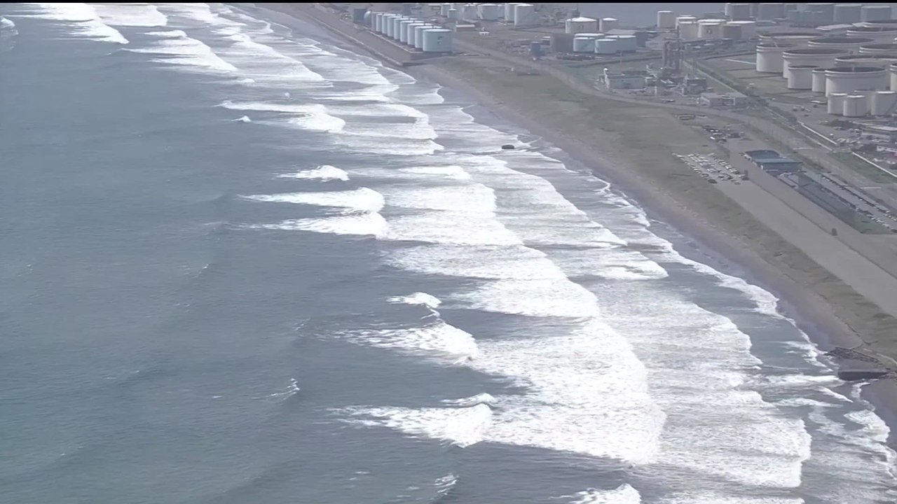 ASÍ LLEGARON las PRIMERAS OLAS ENORMES tras la ALERTA de TSUNAMI en JAPÓN | TERREMOTO en RUSIA