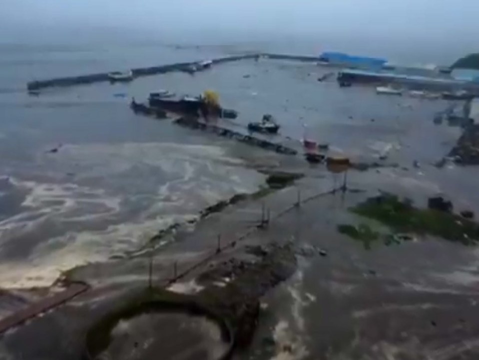 Nach erdbeben in russland: tsunami rollt auf hawaii zu