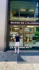 IMPOSSIBLE DE RESTER 24H DANS CE LIEU ! (Je te montre pourquoi...)