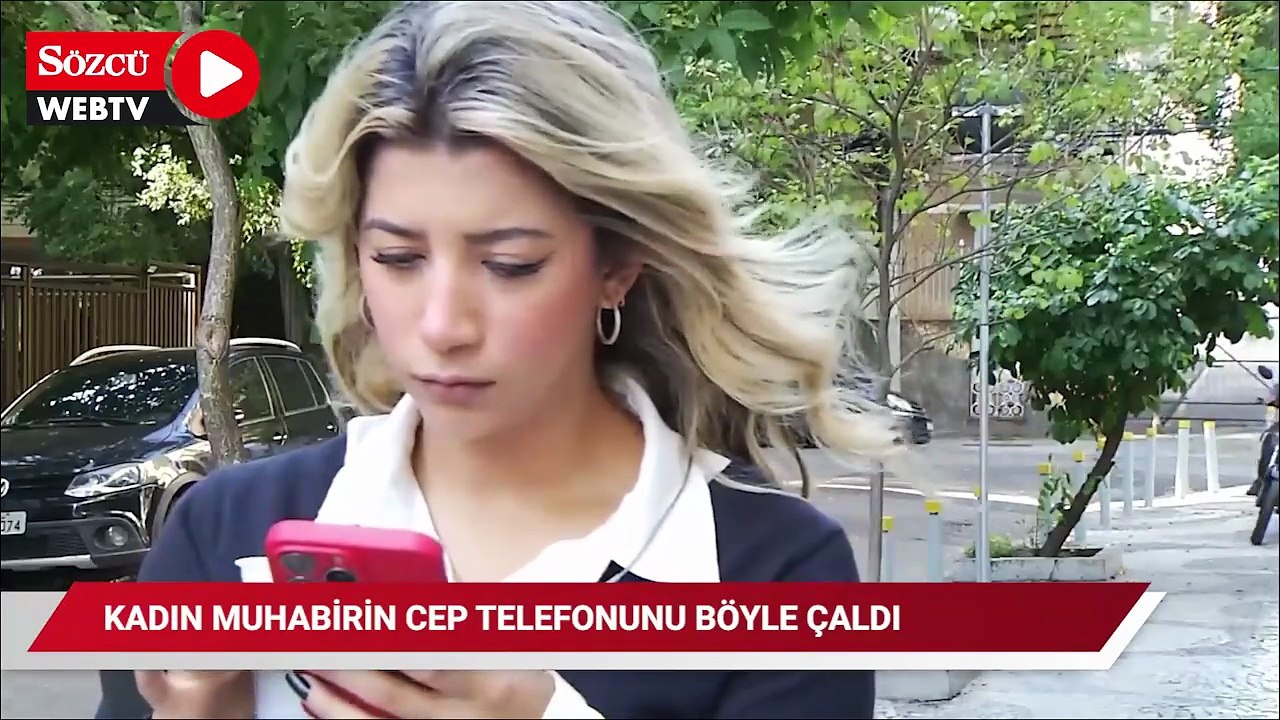 Kadın muhabirin cep telefonunu böyle çaldı