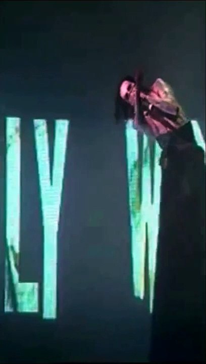 Cruci-Fiction in Space (Guns, God and Government) - Marilyn Manson