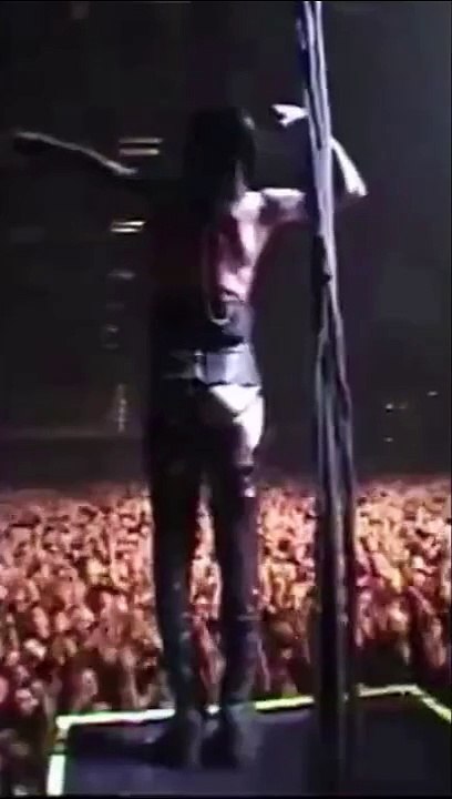 Lunchbox (Guns, God and Government) - Marilyn Manson