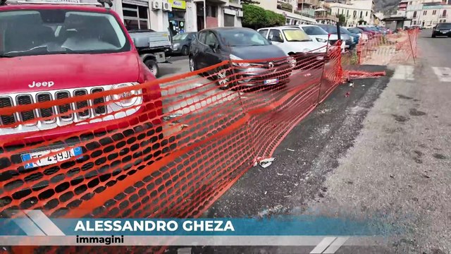 Parcheggio viale Europa: cantiere fermo e rifiuti
